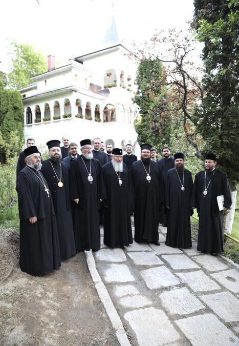Şedinţă de lucru a Sinodului Mitropoliei Clujului, Maramureșului şi Sălajului la Mănăstirea Rohia