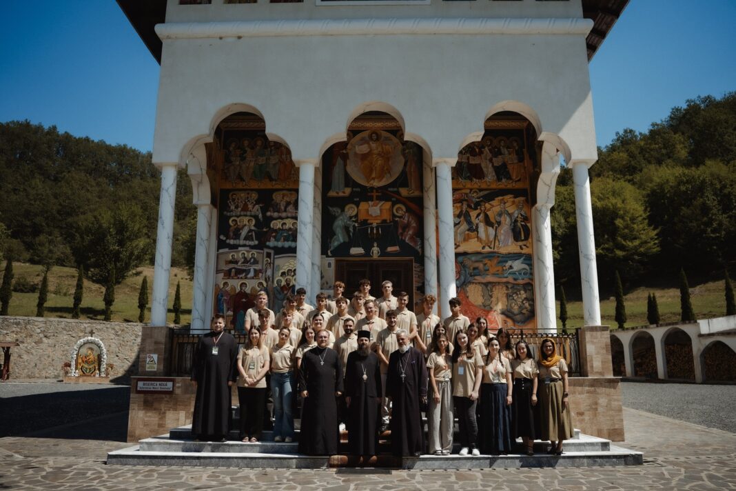 Tabăra A.T.O.S. – „Fii implicat, fii voluntar!”