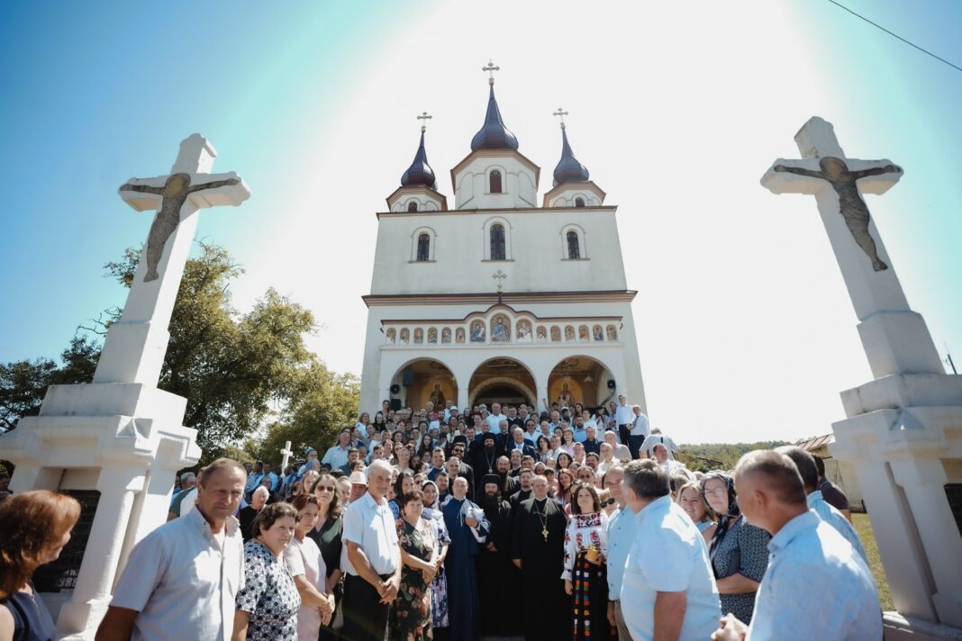 Preasfințitul Părinte Benedict a hirotonit un nou preot pentru Parohia Zalnoc