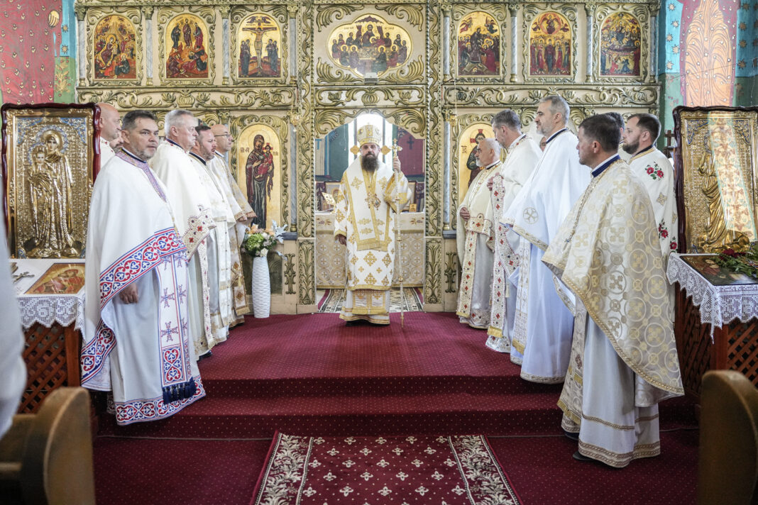 Sfânta Liturghie arhierească în Parohia Lozna, Protopopiatul Jibou