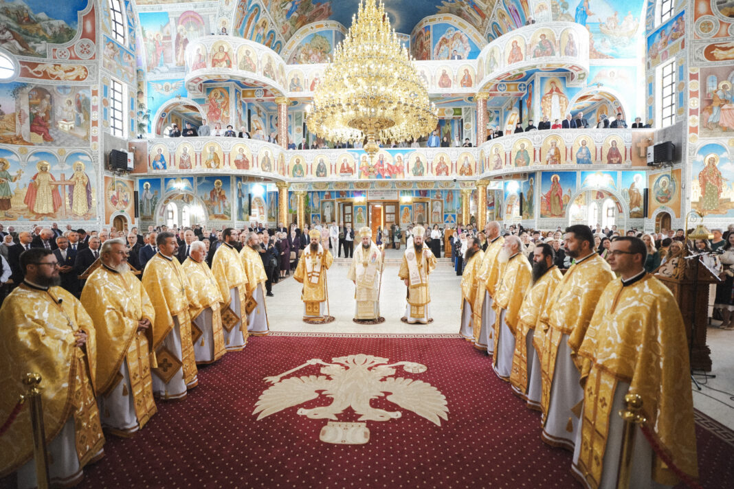 Catedrala Episcopală din Zalău și-a serbat hramul de praznicul Înălțării Domnului