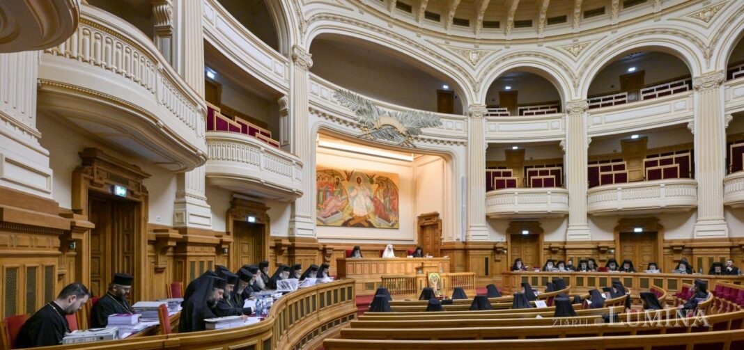 Întrunirea Sfântului Sinod la Palatul Patriarhiei