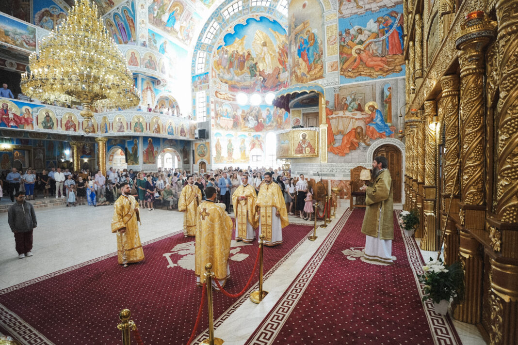 Sfânta Liturghie arhierească în Duminica a 9-a după Rusalii, la Catedrala Episcopală din Zalău