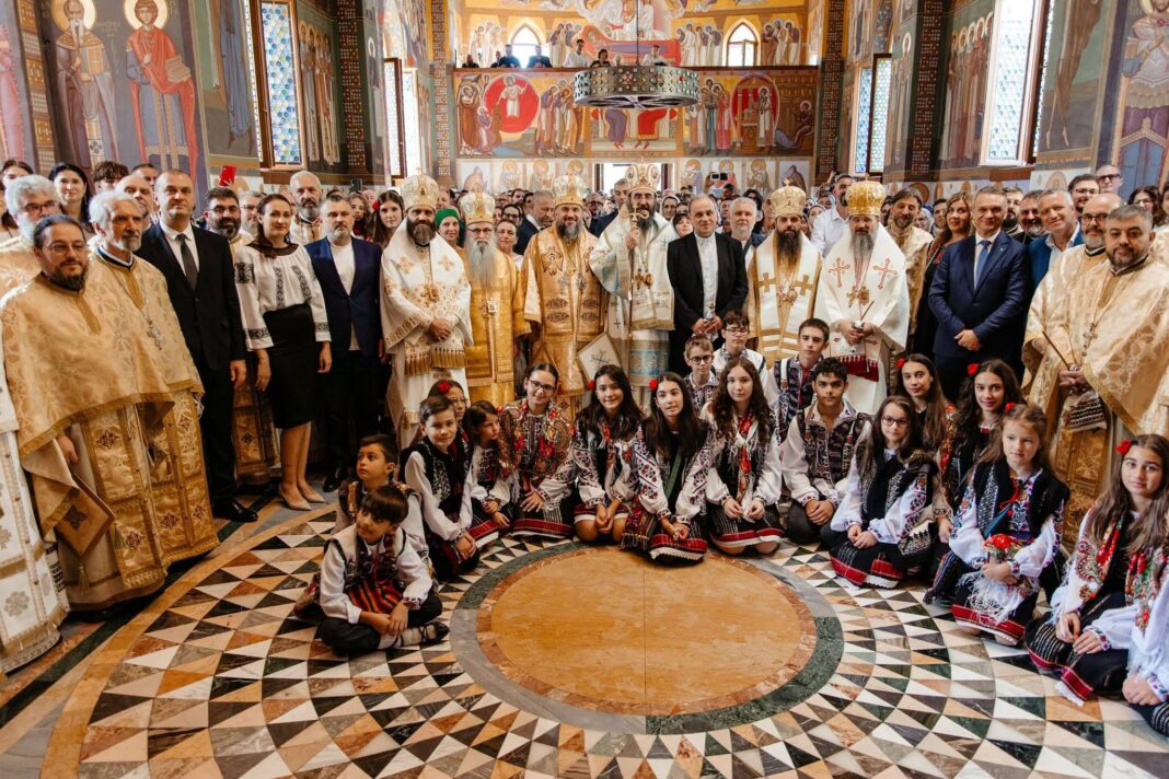 Biserica din Verona a fost sfințită de 6 ierarhi
